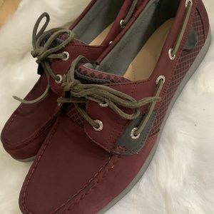 Sperry Koifish in Etched Grape